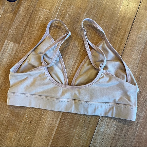 UNIQLO Bras - Picture 5 of 11